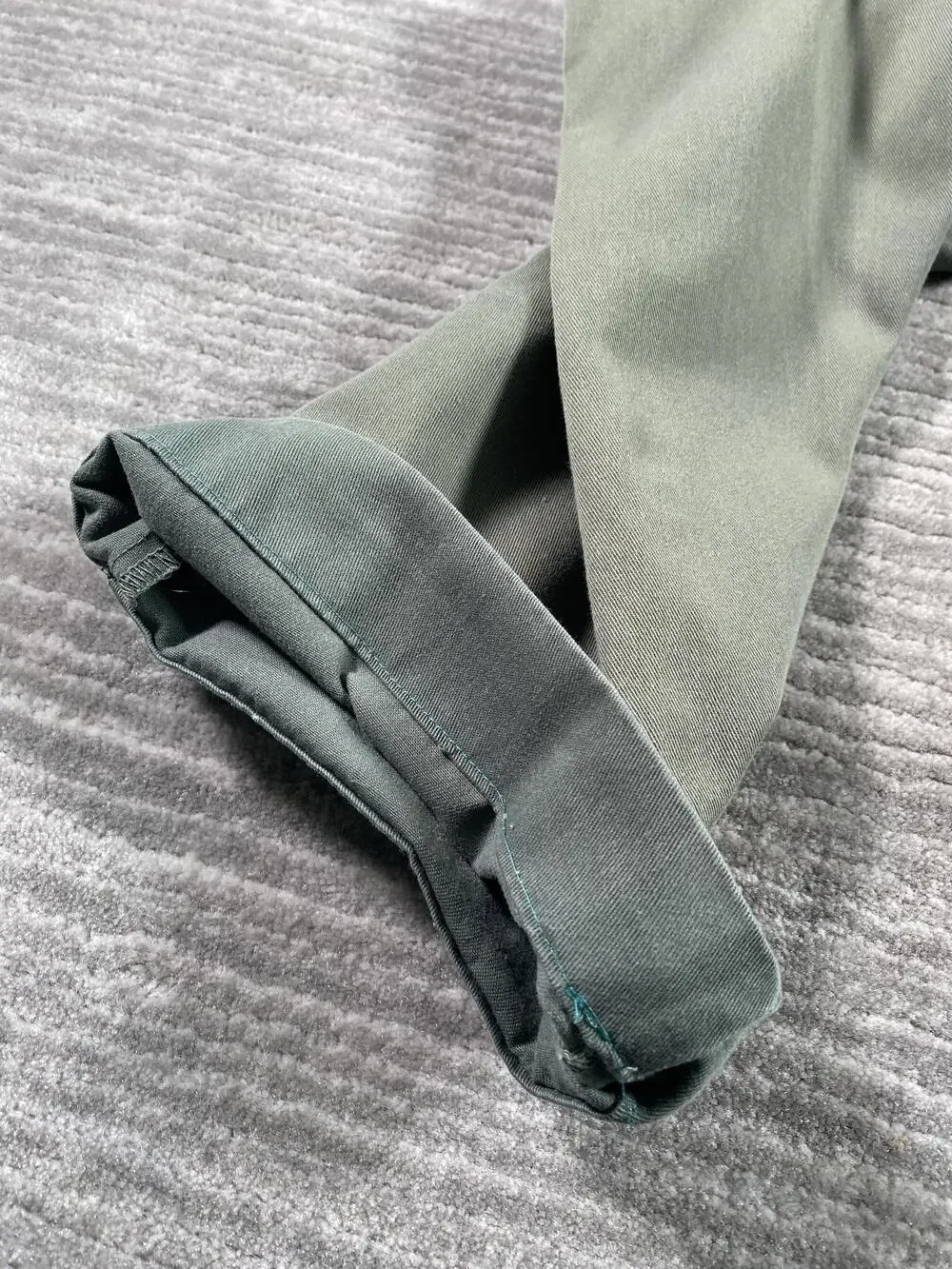 Jesse James Pants Mens 33x32 (fits 33x27) Green Chino Relax Straight Industrial